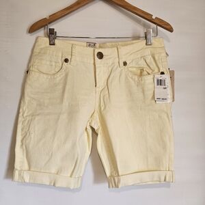 SEVEN7 ROLLED CUFF PALE YELLOW BERMUDA SHORTS